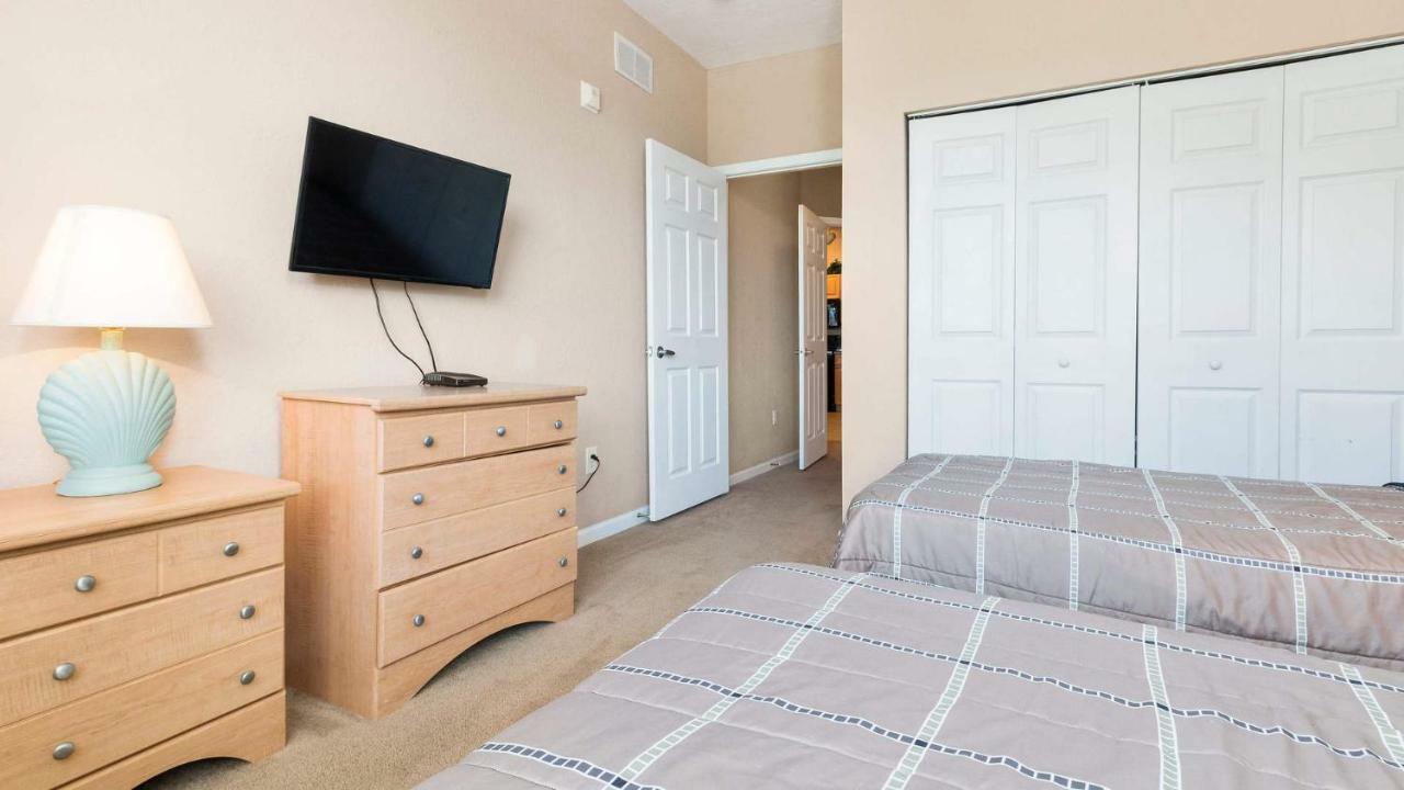 Disney'S Den - Closer To All The Fun! Davenport Bagian luar foto
